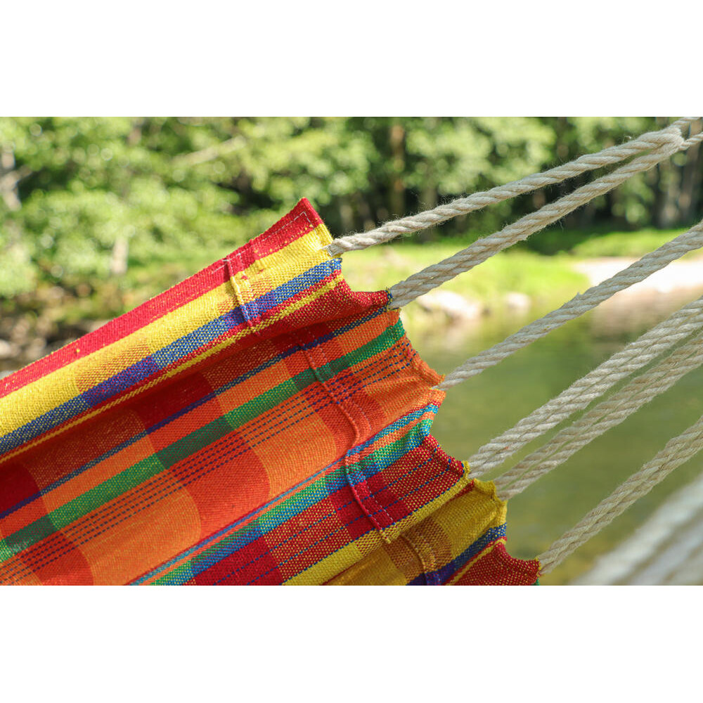 Hamac double en coton recyclé Madras rouge - Confort écologique pour deux